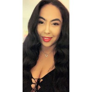 Meet your Posher, Jazmin